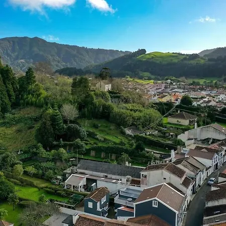 Casa Da Ribeira Semesterbostad Furnas (Azores)
