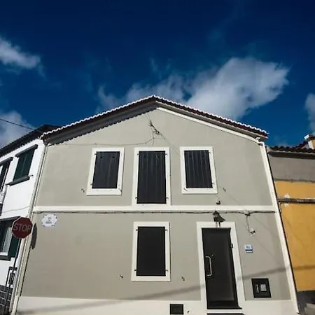 Casa Da Ribeira Holiday home *